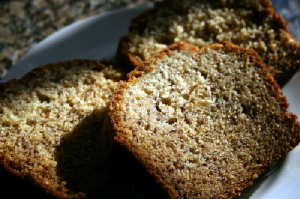 Easy Banana Bread Recipe picture taken by MMBR. 2008 Copyright. All Rights Reserved.